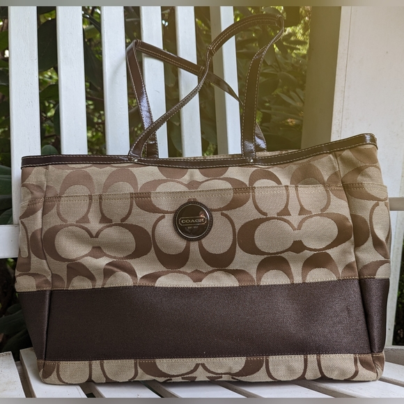 Coach Diaper Bag Multifunction Tote Baby with Changing Pad and Shoulder Strap - Picture 1 of 14